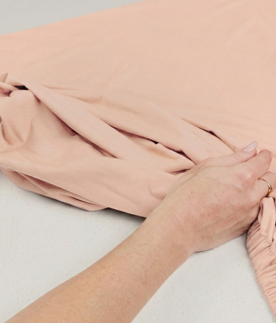 HushDry™ 2-in-1 Waterproof Fitted Crib Sheet Viscose from Bamboo Blush