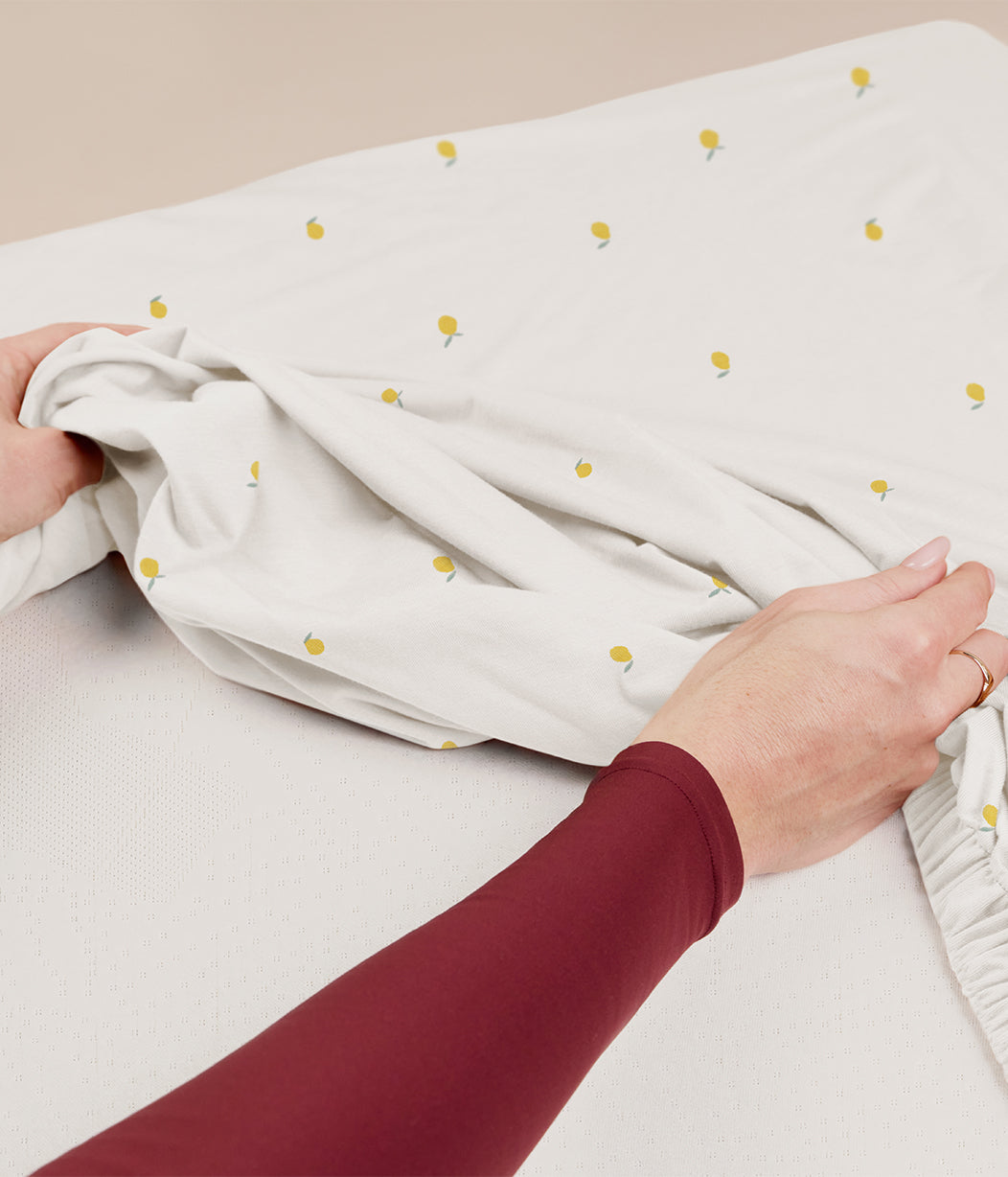 HushDry™ 2-in-1 Waterproof Fitted Bedside Crib Sheet Viscose from Bamboo Cream Lemons