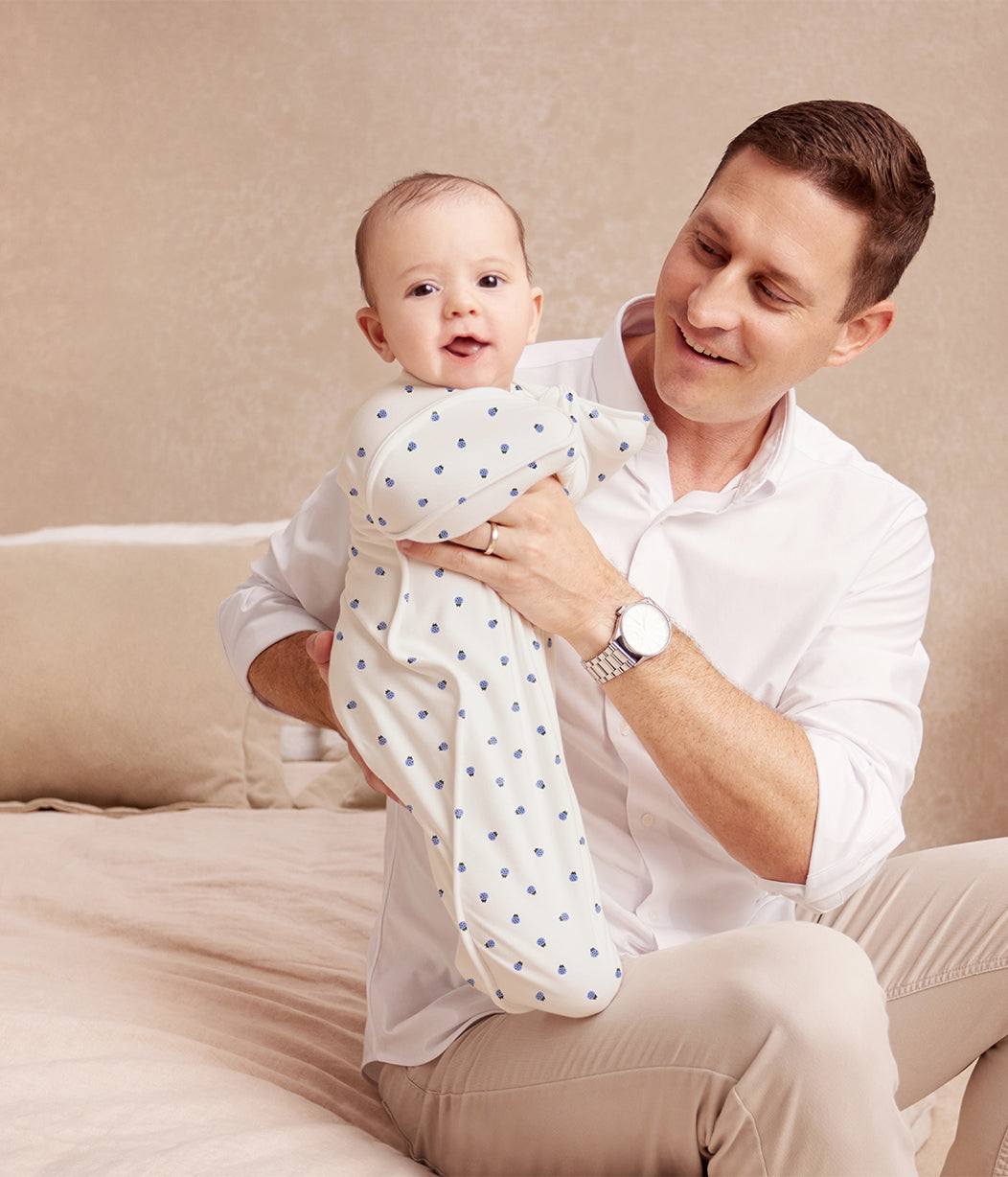 Swaddle Up™ 2-in-1 Transition Bag 0.2 TOG Cotton Cream Bugsy Blue