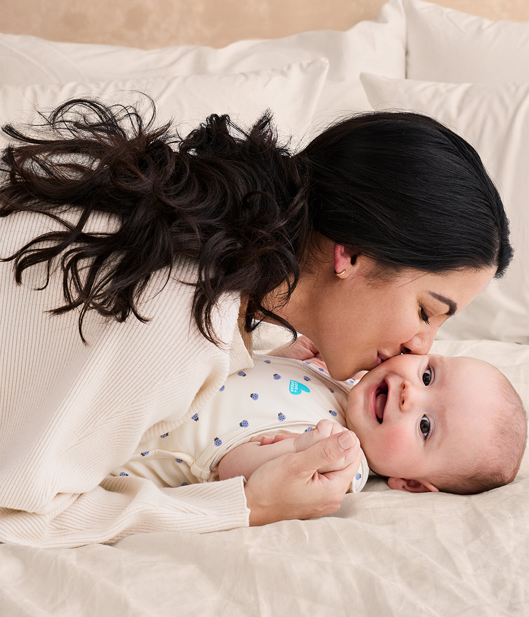 Swaddle Up™ 2-in-1 Transition Bag 0.2 TOG Cotton Cream Bugsy Blue